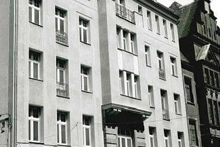 Die Gründung der „Hilfskasse“ - Die Gründung der „Hilfskasse gemeinnütziger Wohlfahrtseinrichtungen Deutschlands GmbH“ 1923 rettet die Wohlfahrtspflege in schwerer Zeit.